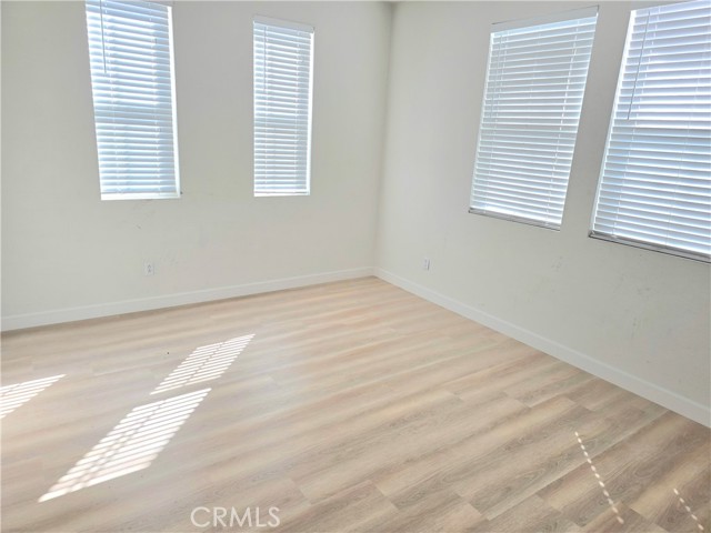 MLS #OC25250150 image #12