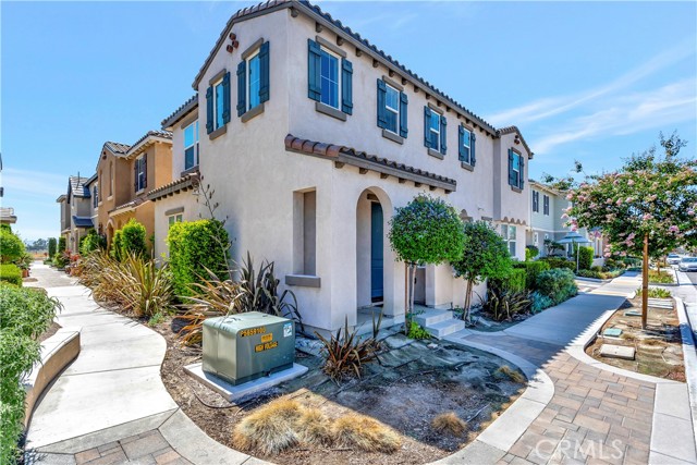 MLS #OC25250150 image #3