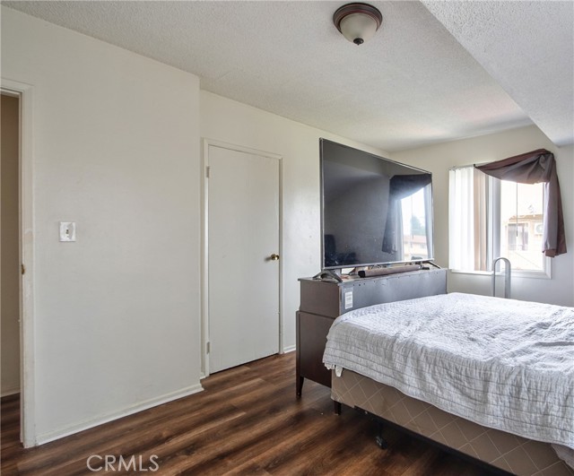 MLS #OC25250096 image #11