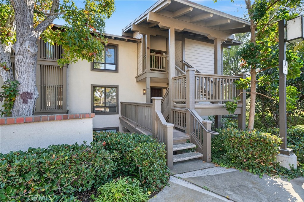 MLS #OC25250186 image #1