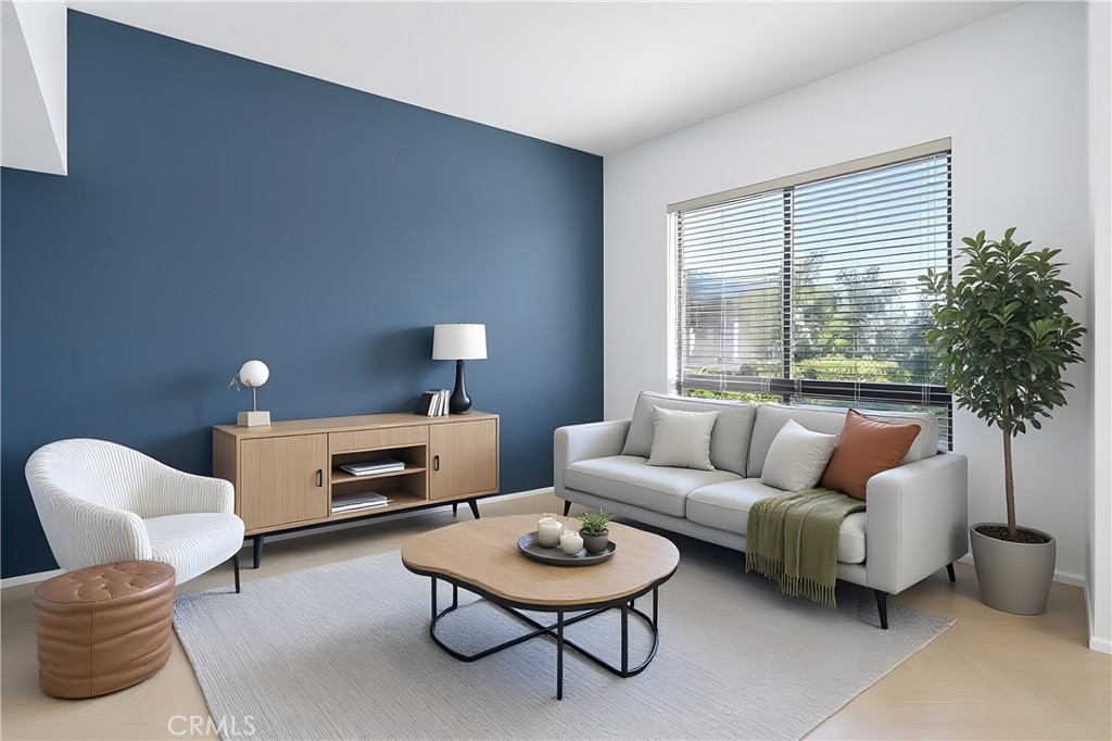 MLS #OC25250186 image #10