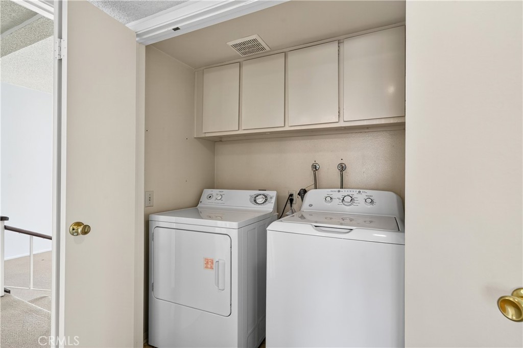 MLS #OC25250186 image #24