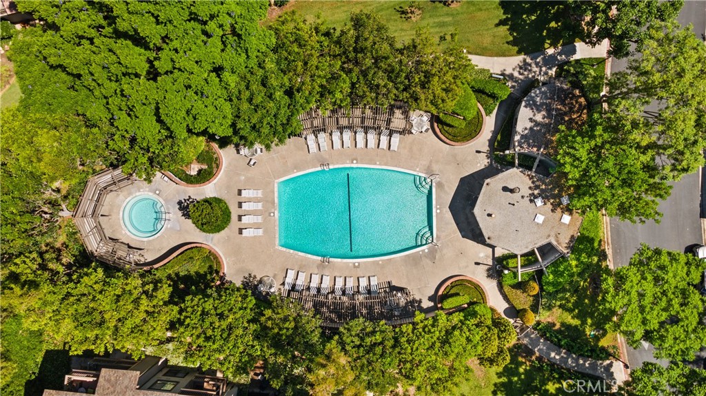 MLS #OC25250186 image #31