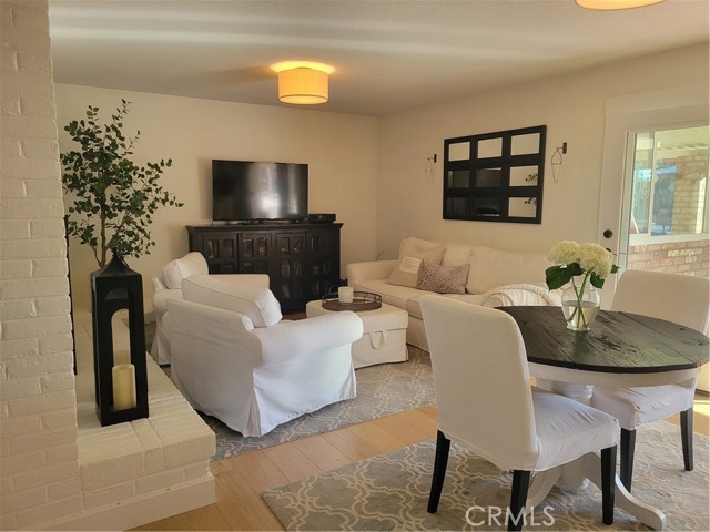 MLS #OC25250219 image #10