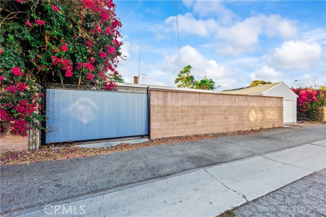 MLS #OC25250270 image #14