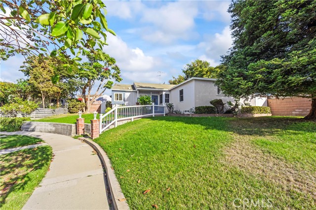 MLS #OC25250270 image #15