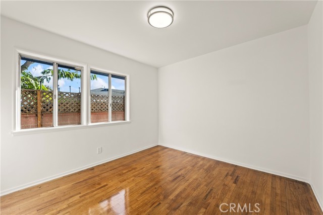 MLS #OC25250270 image #20