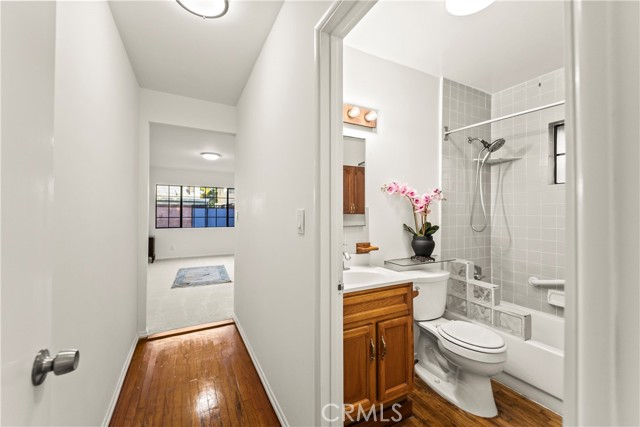 MLS #OC25250270 image #24