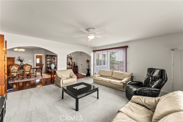 MLS #OC25250270 image #33