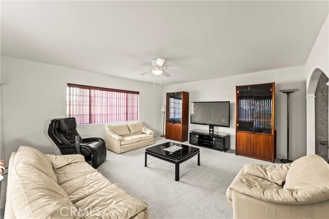 MLS #OC25250270 image #34