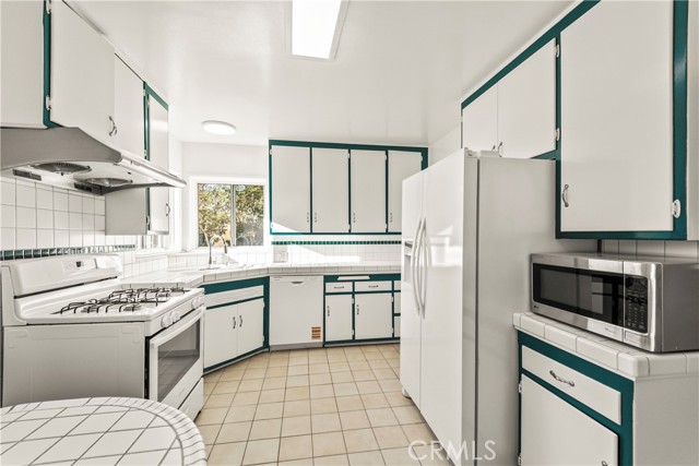 MLS #OC25250270 image #4