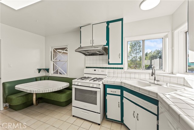 MLS #OC25250270 image #6