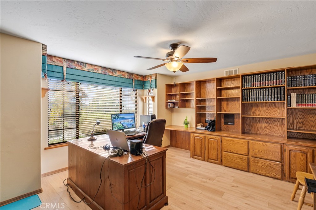 MLS #OC25250274 image #36