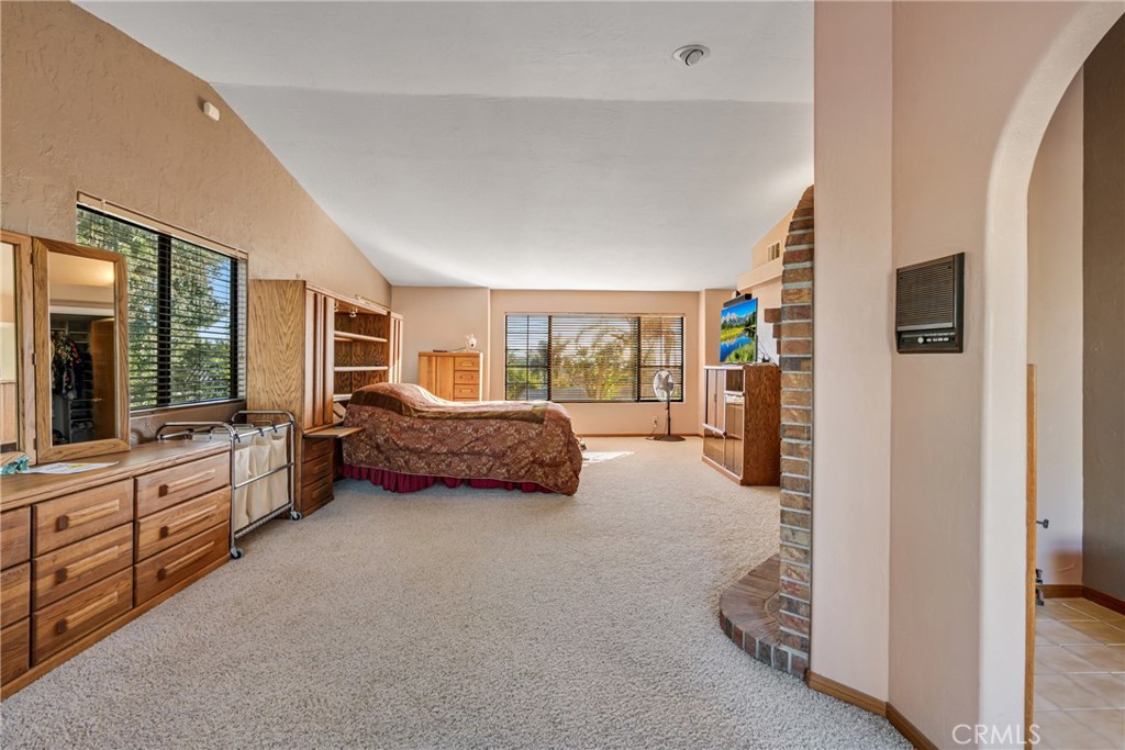 MLS #OC25250274 image #42