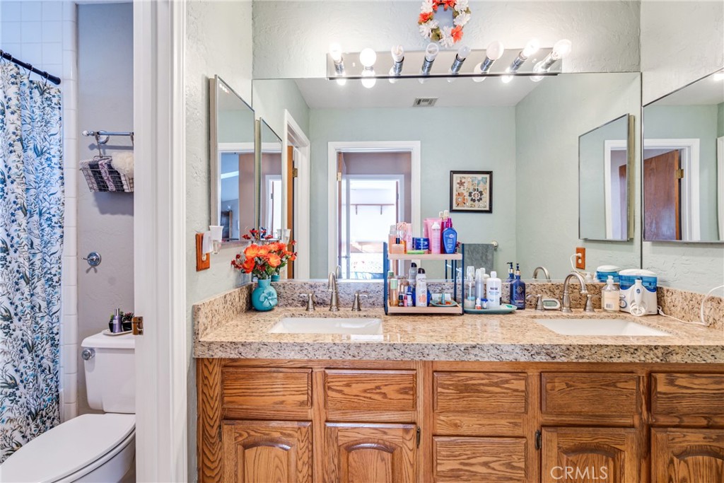 MLS #OC25250274 image #49