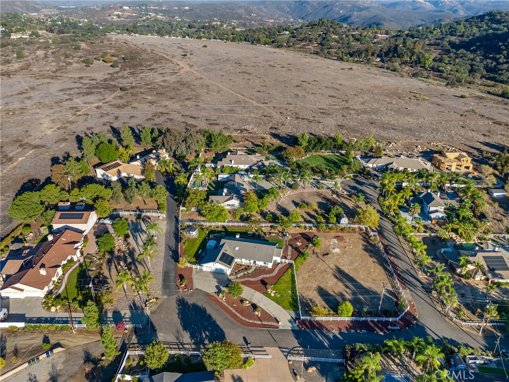 MLS #OC25250274 image #5