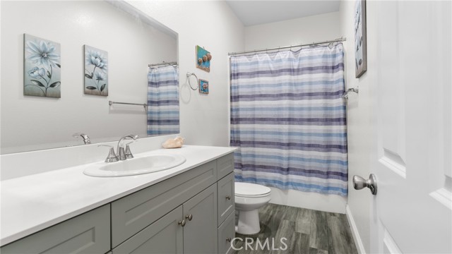 MLS #OC25250288 image #22