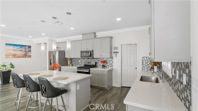 MLS #OC25250288 image #6