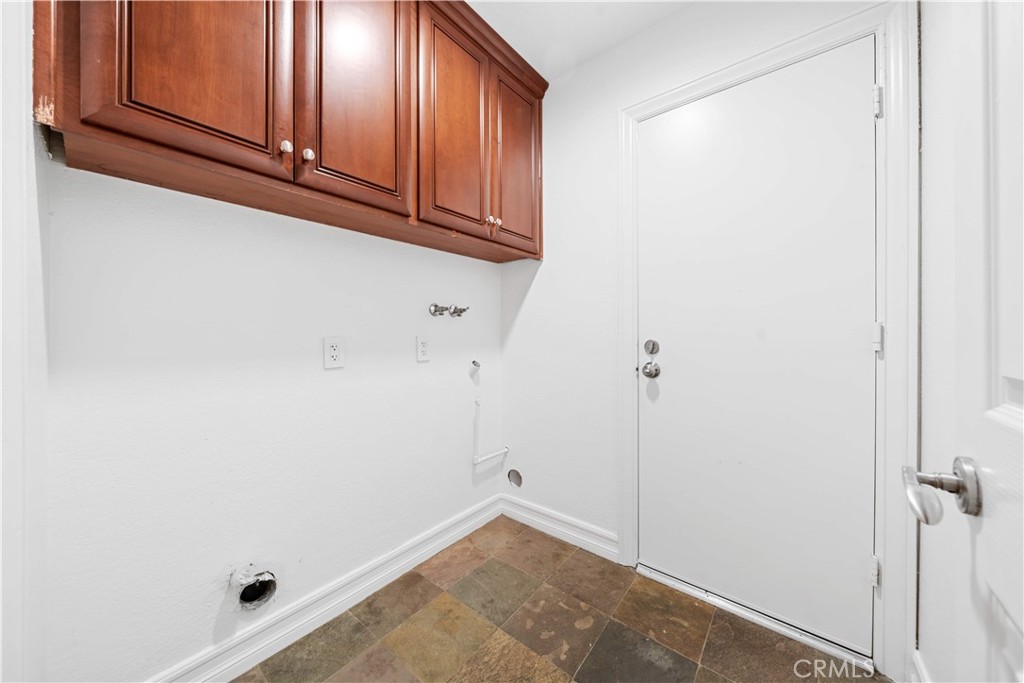 MLS #OC25250292 image #13