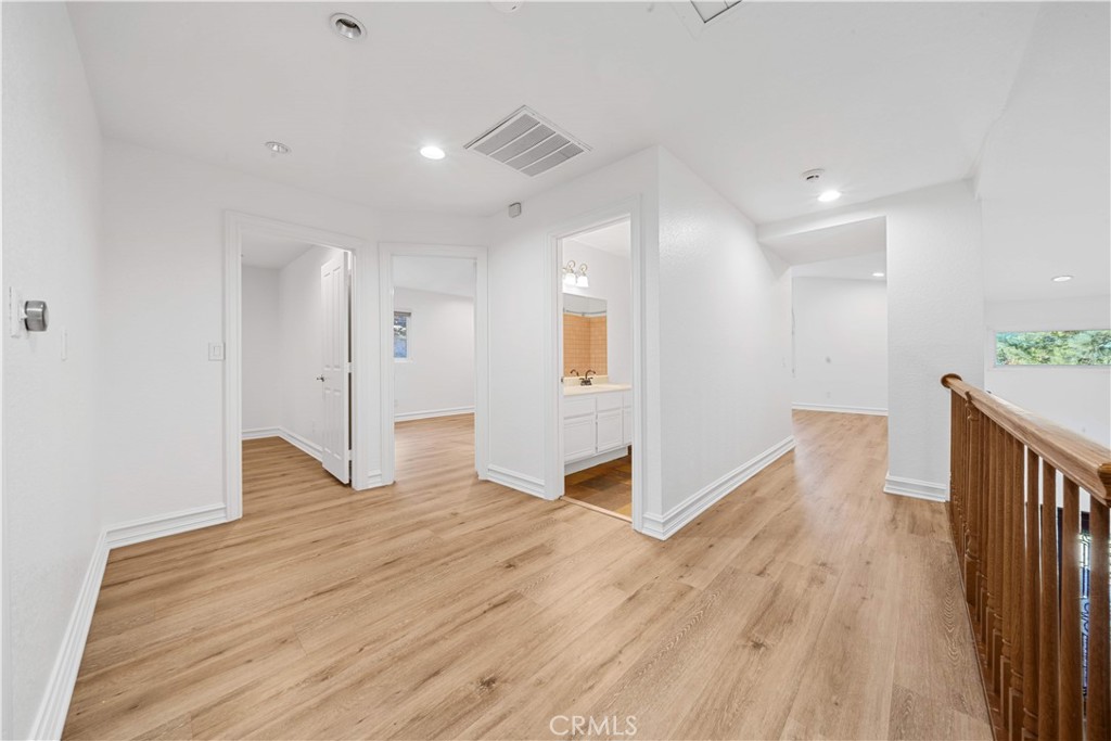 MLS #OC25250292 image #15