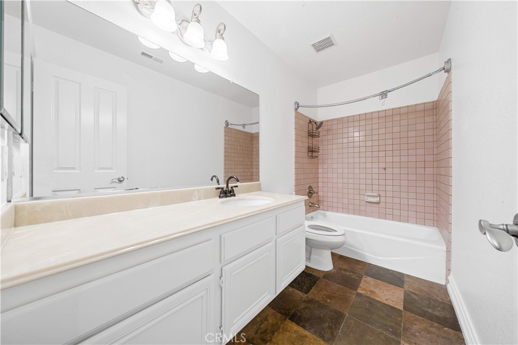 MLS #OC25250292 image #20