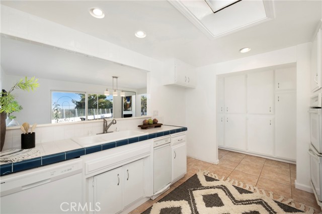 MLS #OC25250376 image #10