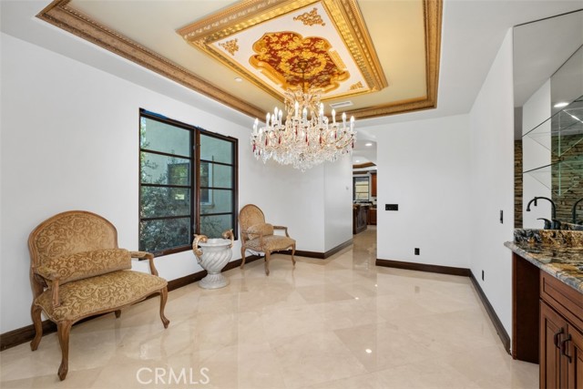 MLS #OC25250385 image #15