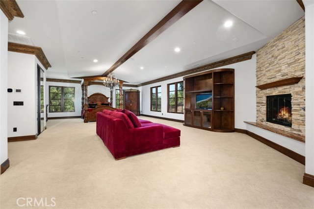 MLS #OC25250385 image #17