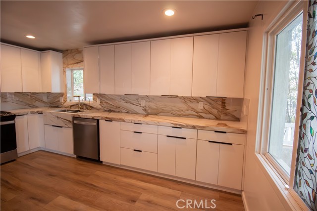 MLS #OC25250478 image #2