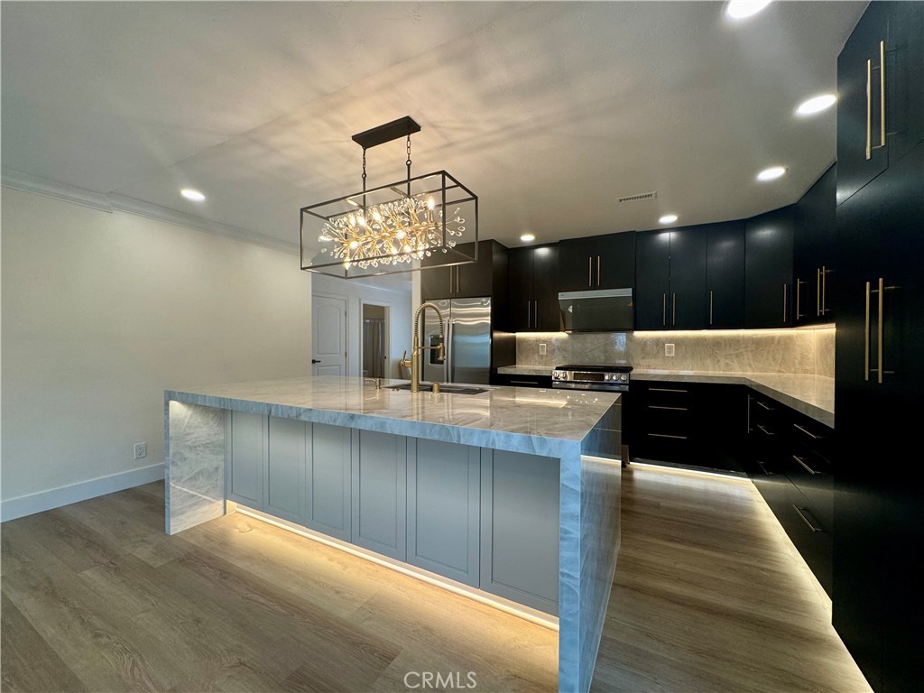 MLS #OC25250489 image #3