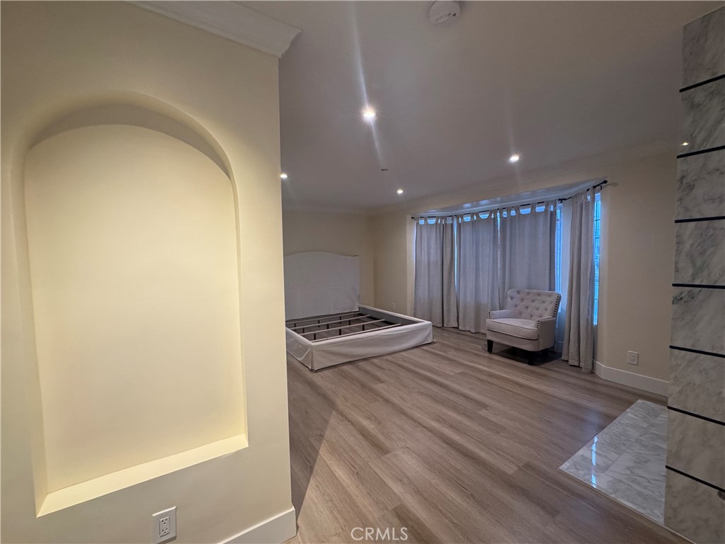 MLS #OC25250489 image #8