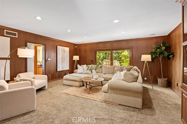 MLS #OC25250493 image #12