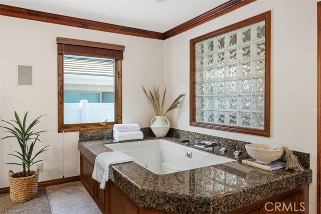 MLS #OC25250493 image #20