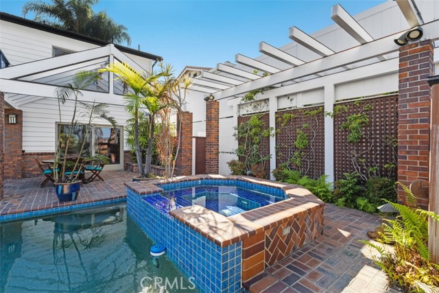 MLS #OC25250493 image #32