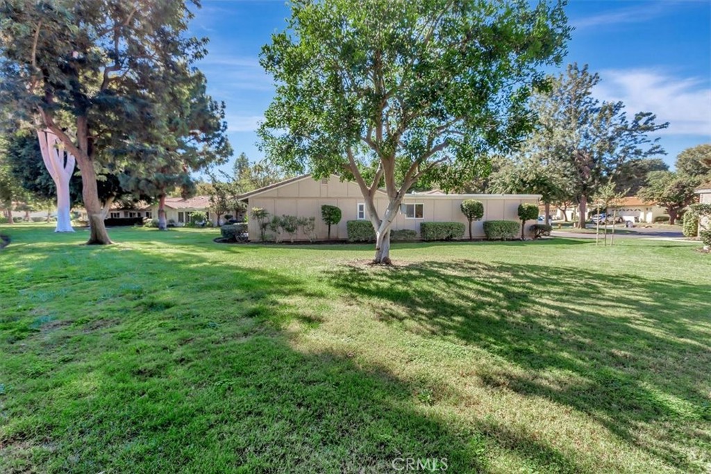 MLS #OC25250511 image #16