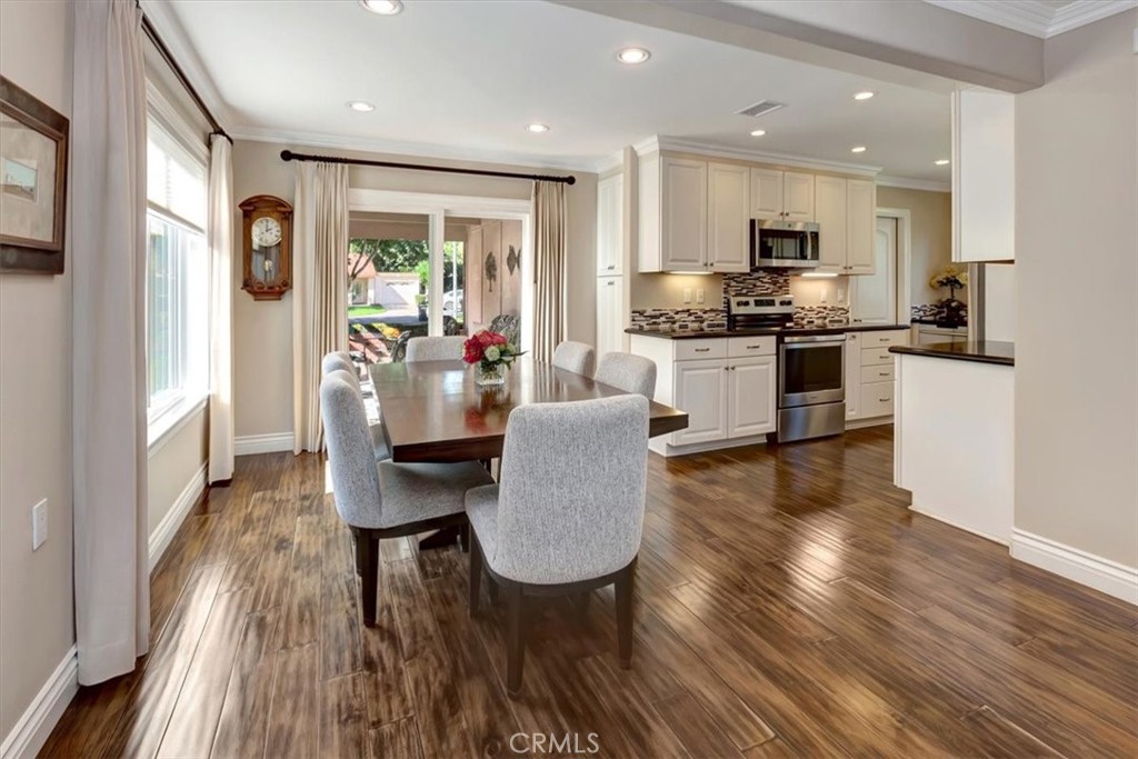 MLS #OC25250511 image #4