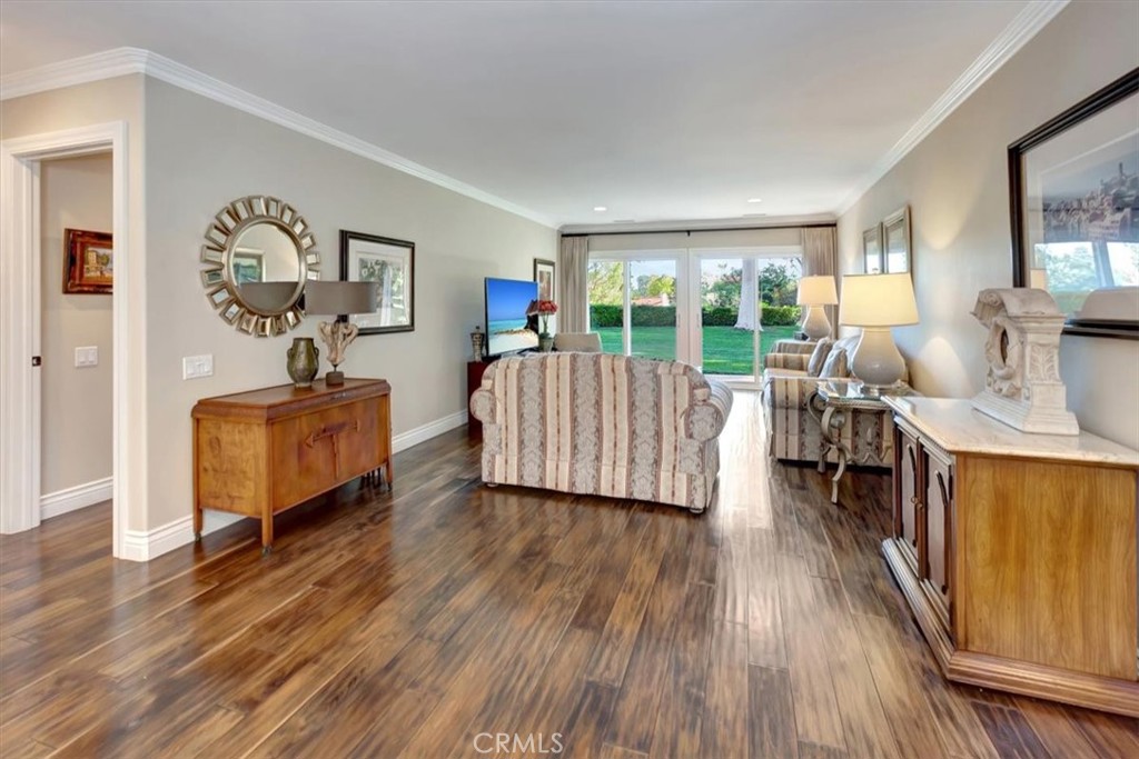 MLS #OC25250511 image #7