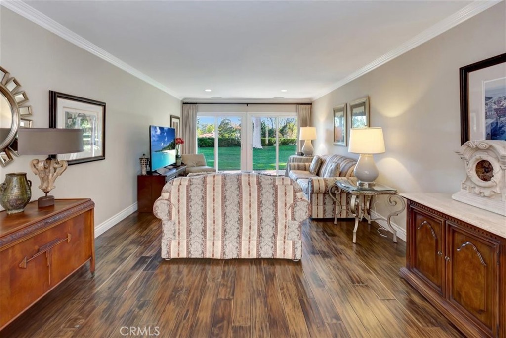 MLS #OC25250511 image #8