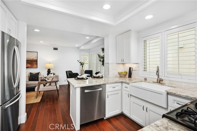 MLS #OC25250519 image #11