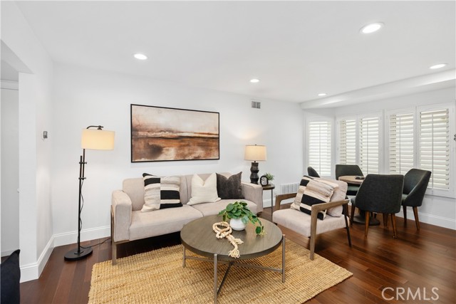 MLS #OC25250519 image #16