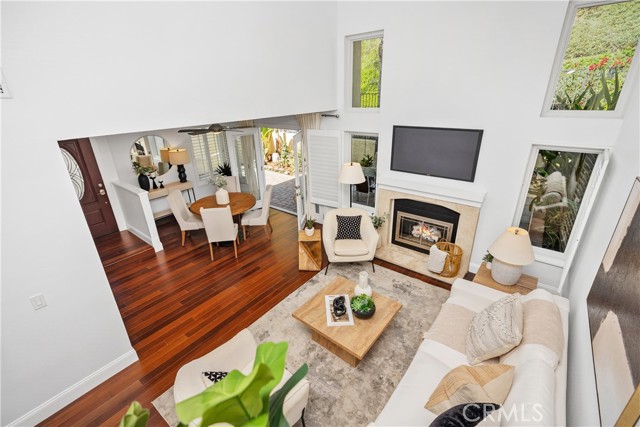 MLS #OC25250519 image #2