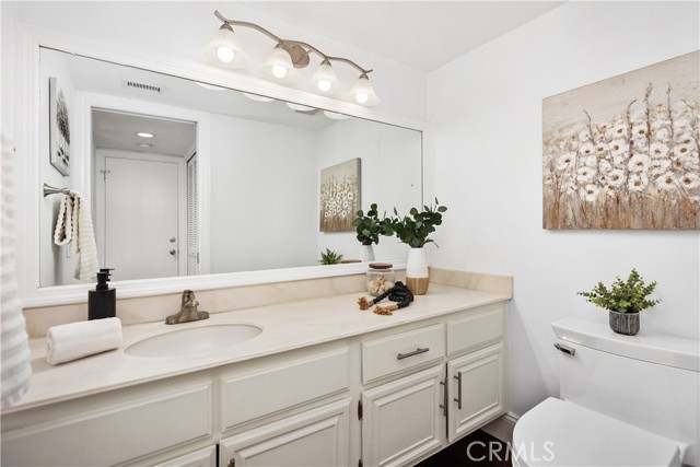 MLS #OC25250519 image #31