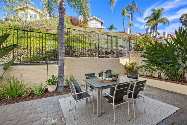 MLS #OC25250519 image #33