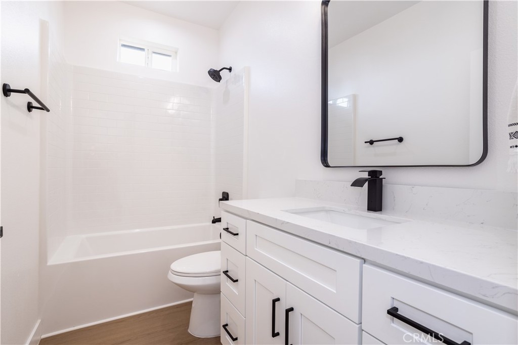 MLS #OC25250558 image #11