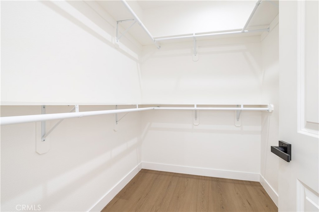 MLS #OC25250558 image #9