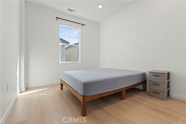 MLS #OC25250673 image #19