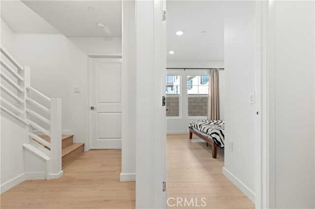 MLS #OC25250673 image #2