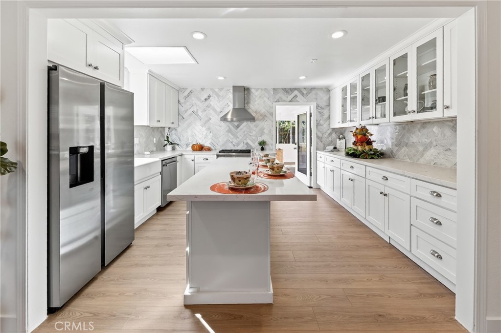 MLS #OC25250695 image #12