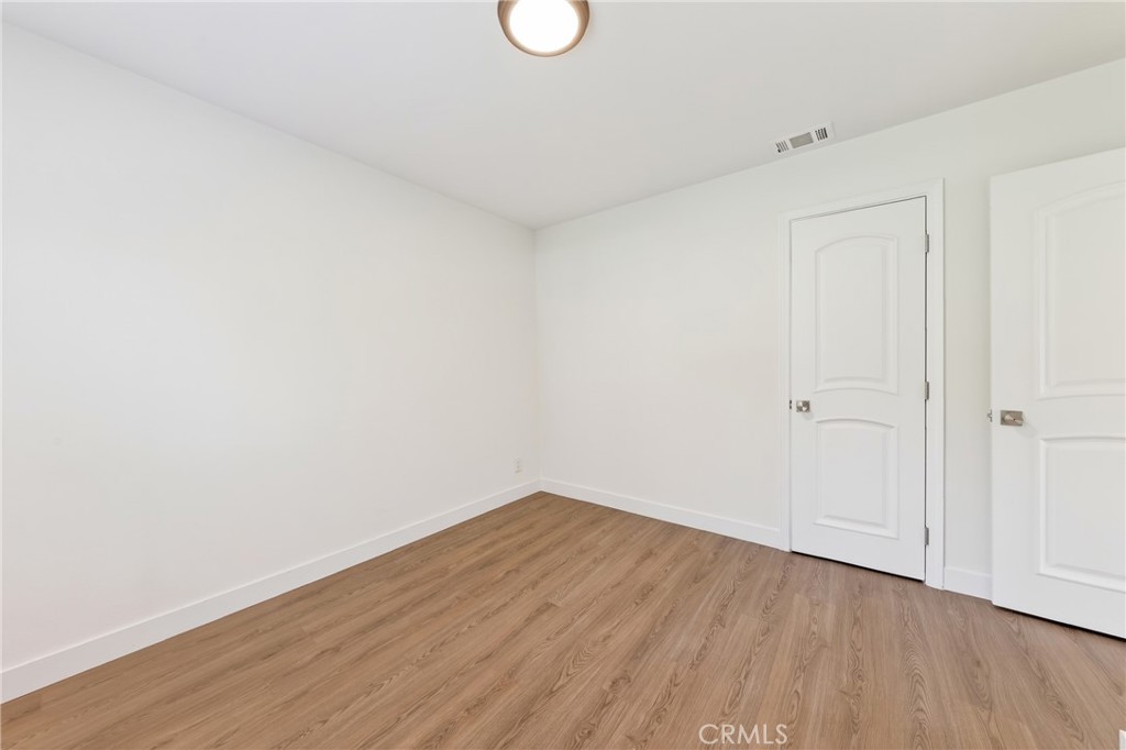 MLS #OC25250695 image #24