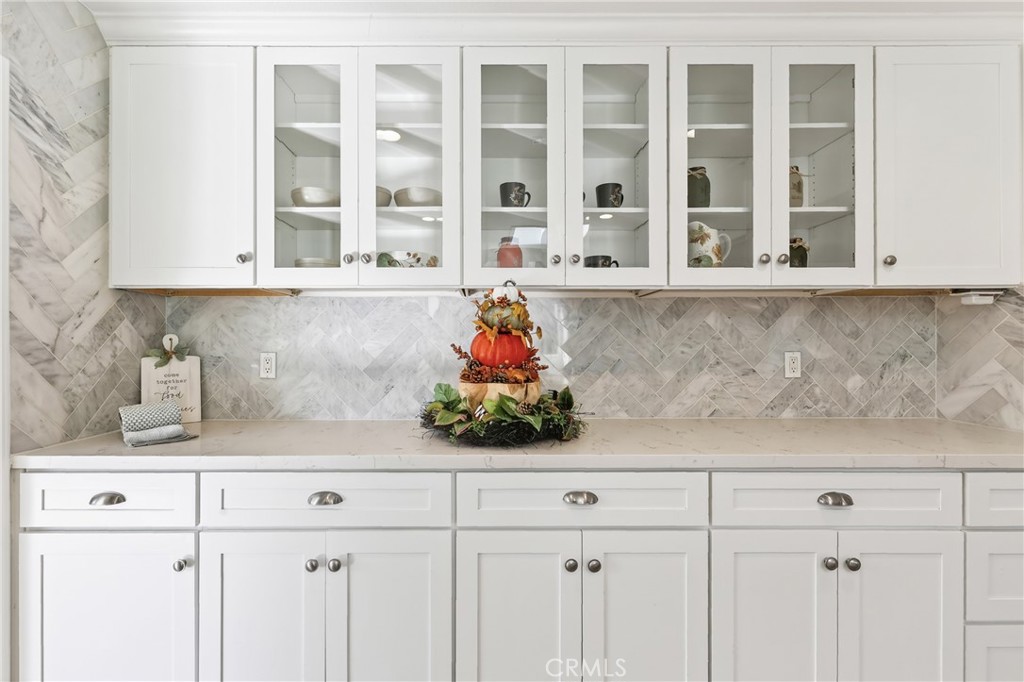 MLS #OC25250695 image #8